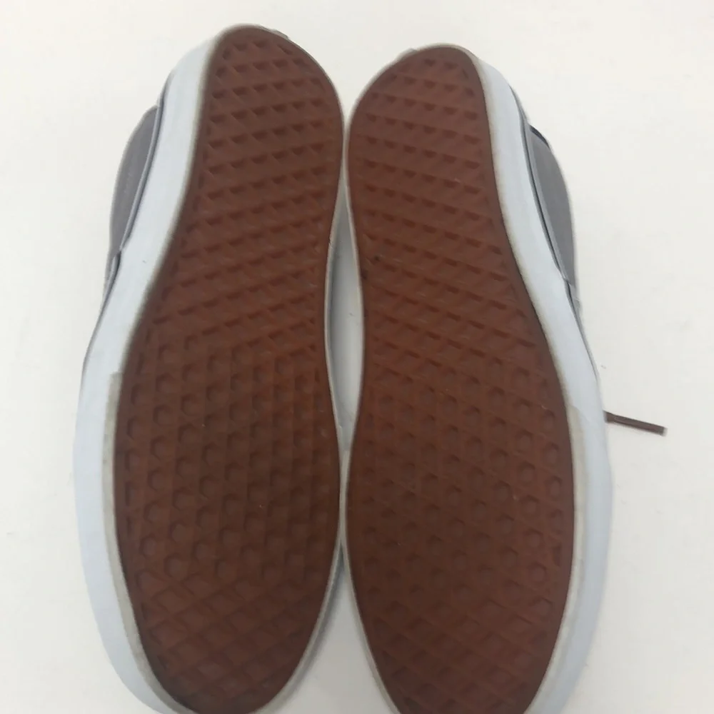 Vans in gray with brown trim